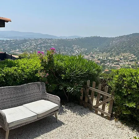 Daire Saint-clair Magnificent With Sea View Le Lavandou