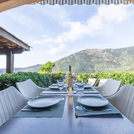 Saint-clair Magnificent With Sea View Apartment Le Lavandou